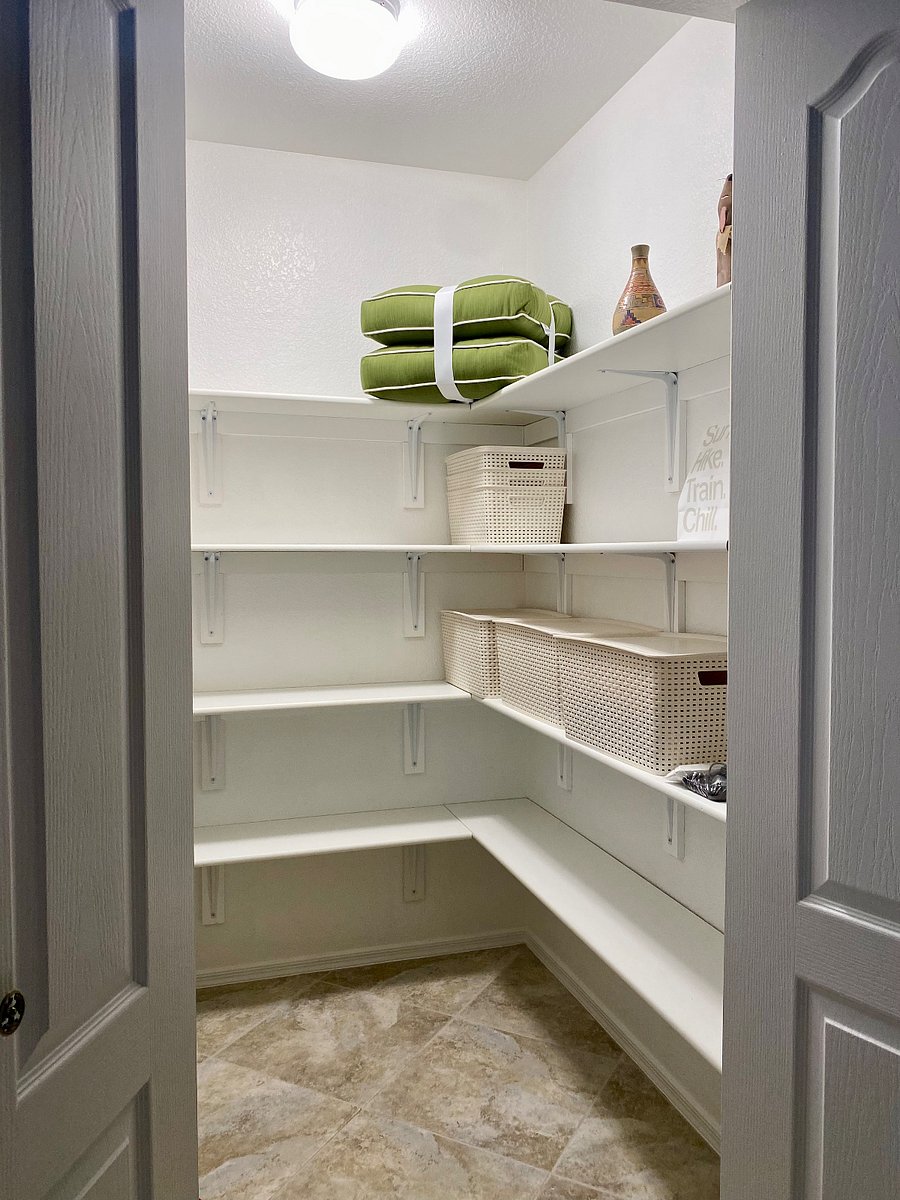 Walk-in pantry