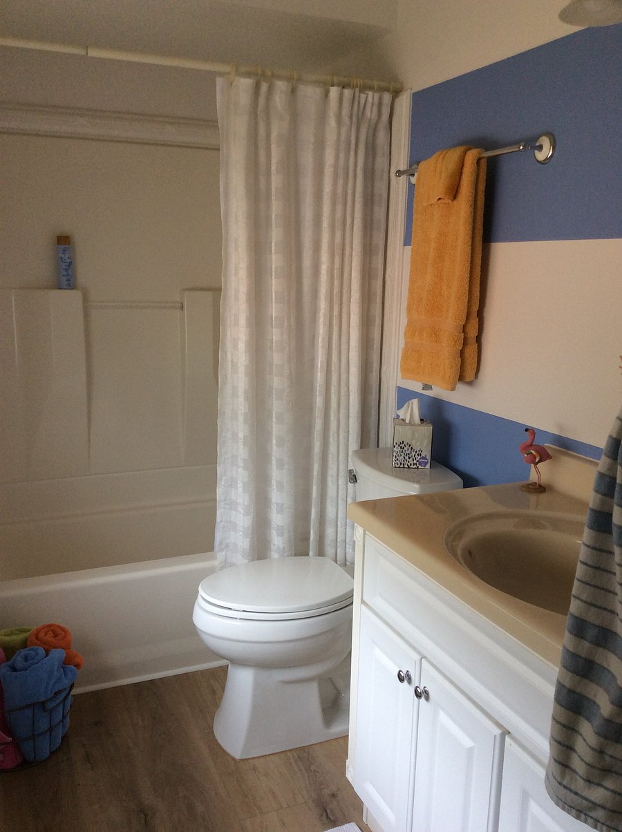 2nd Bathroom