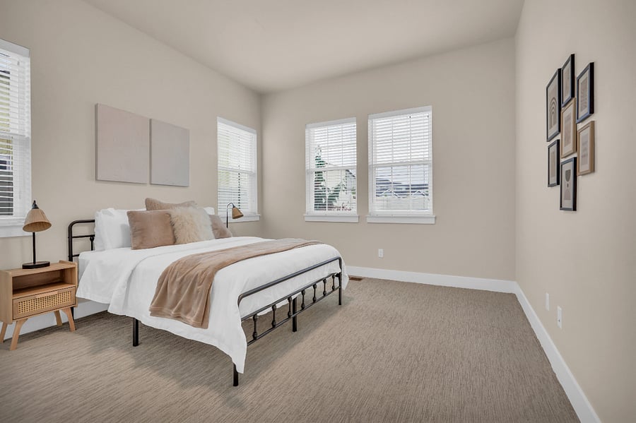 2nd Bedroom with Full Closet