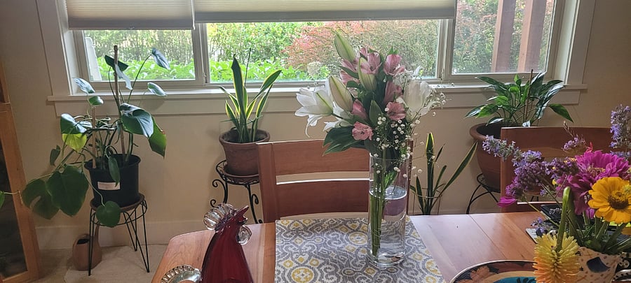 Dining room table