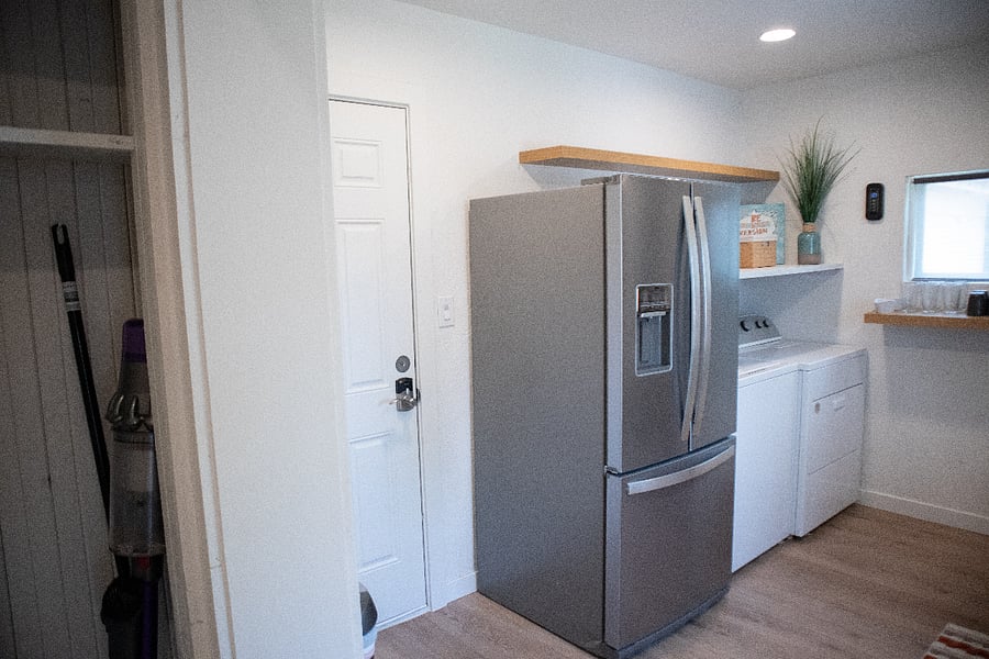 Washer/Dryer: Shared. Full Refrigerator/Freezer: Shared