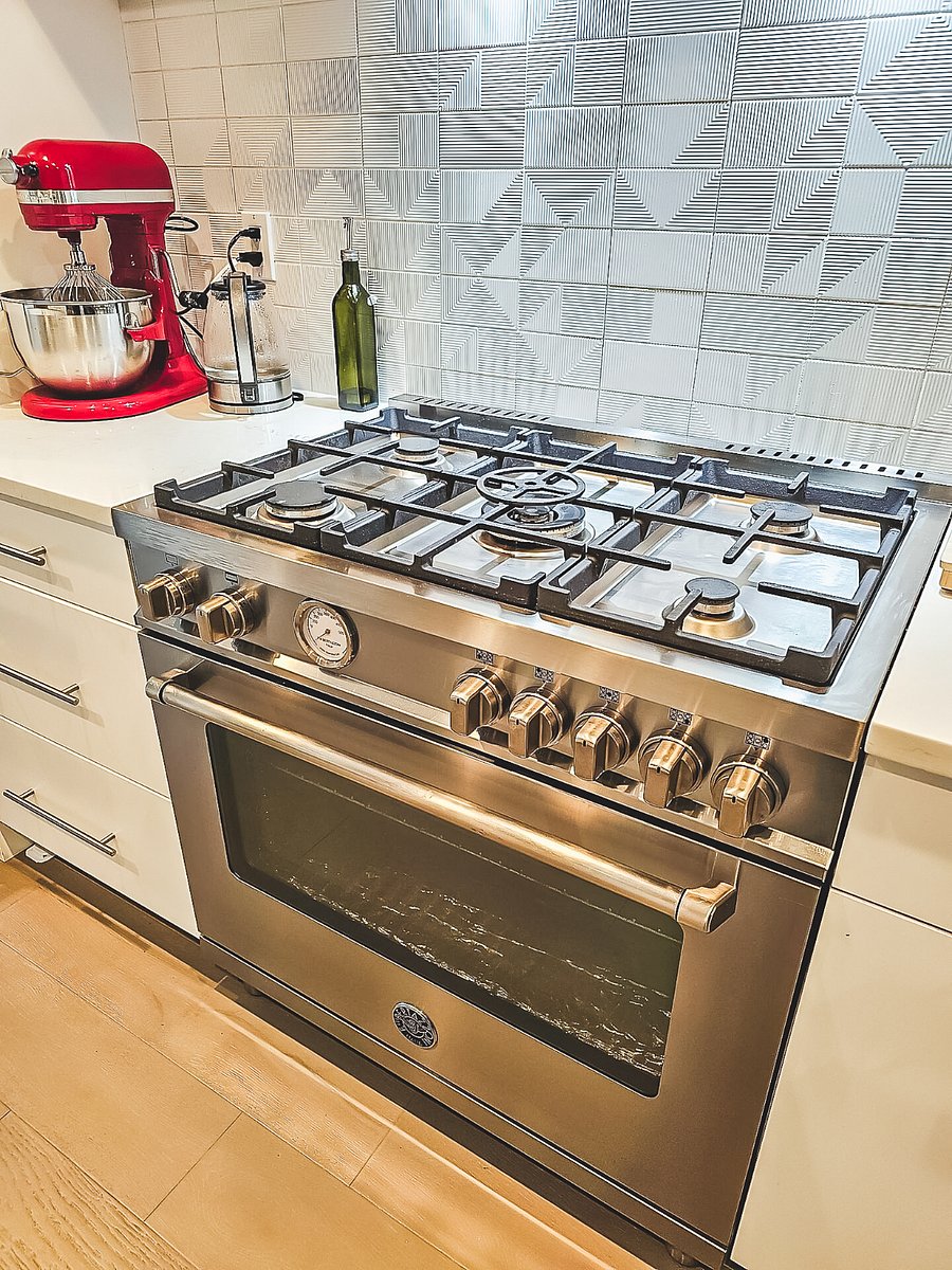 Chefs cooker