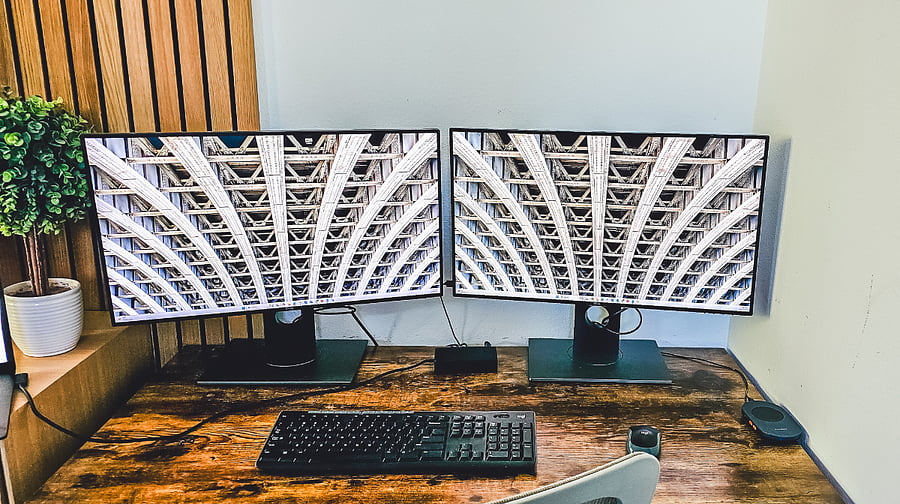 Dedicated  office Desk with large monitors included