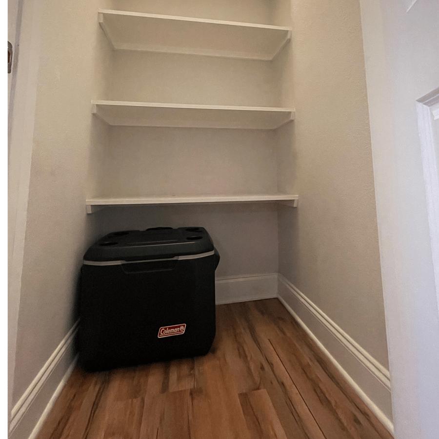 Great pantry space available for the unit. Ice cooler is also included with the unit.