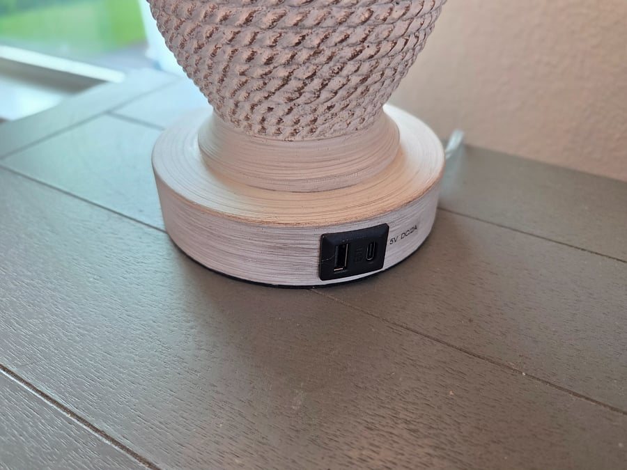 master bedroom touch lamps with USB plugs