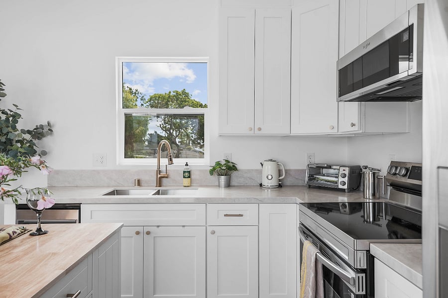 Quartz countertops.