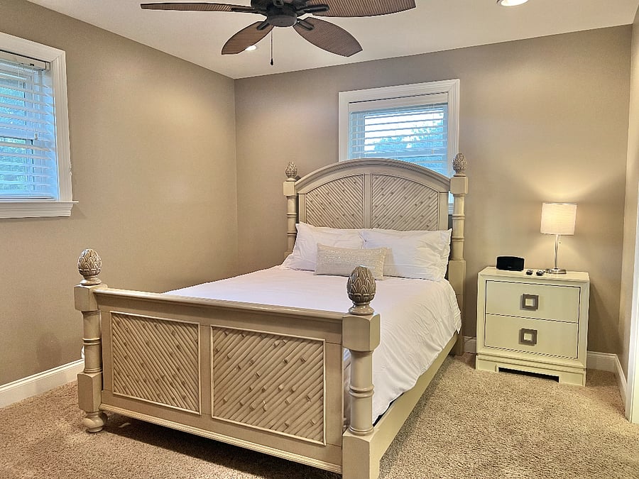Upstairs bedroom 1