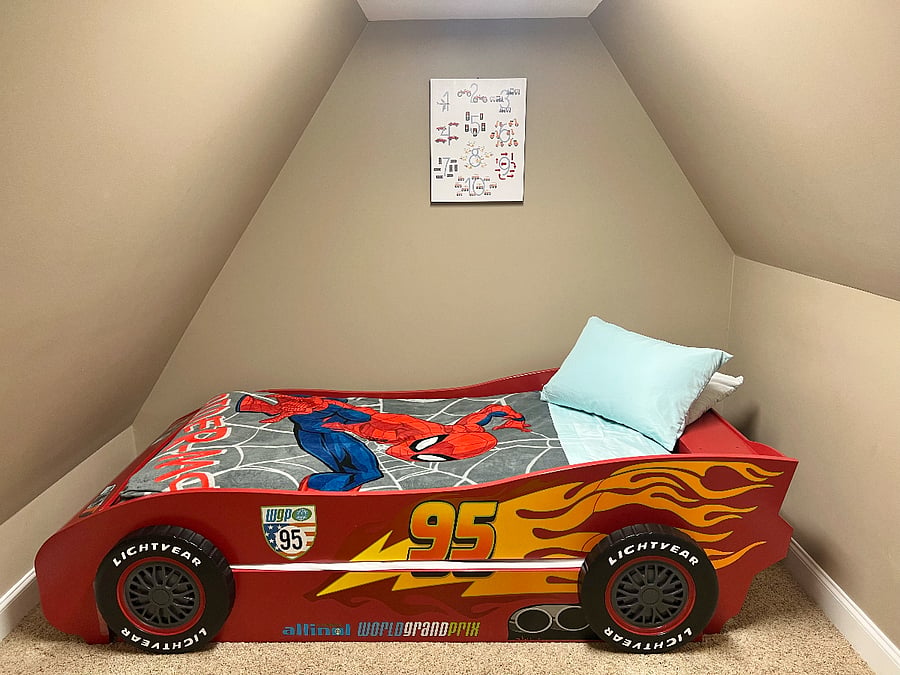 Small bedroom off of the 4th bedroom 
