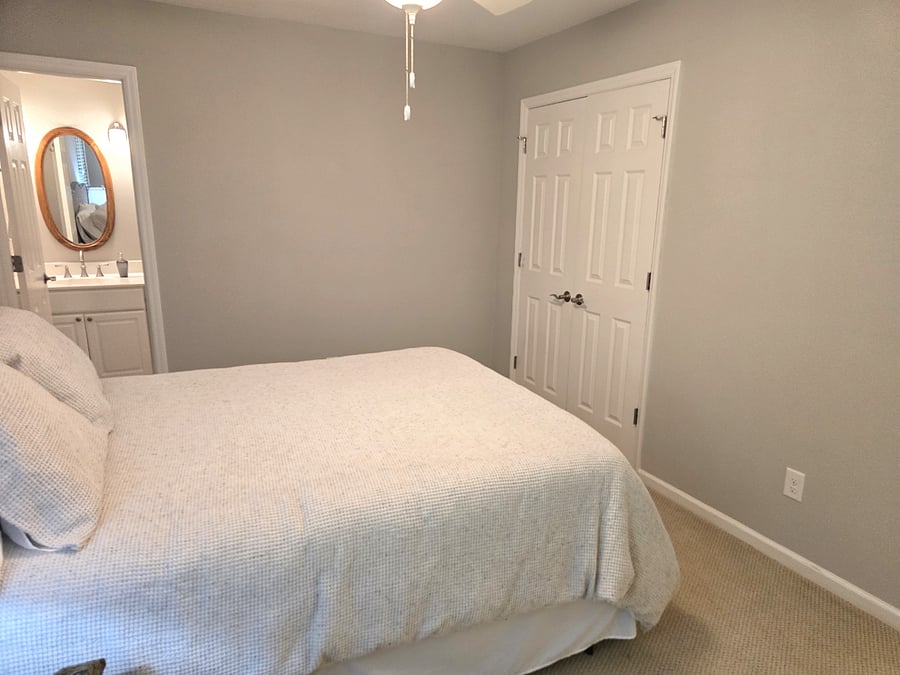 Second Bedroom - Queen Bed