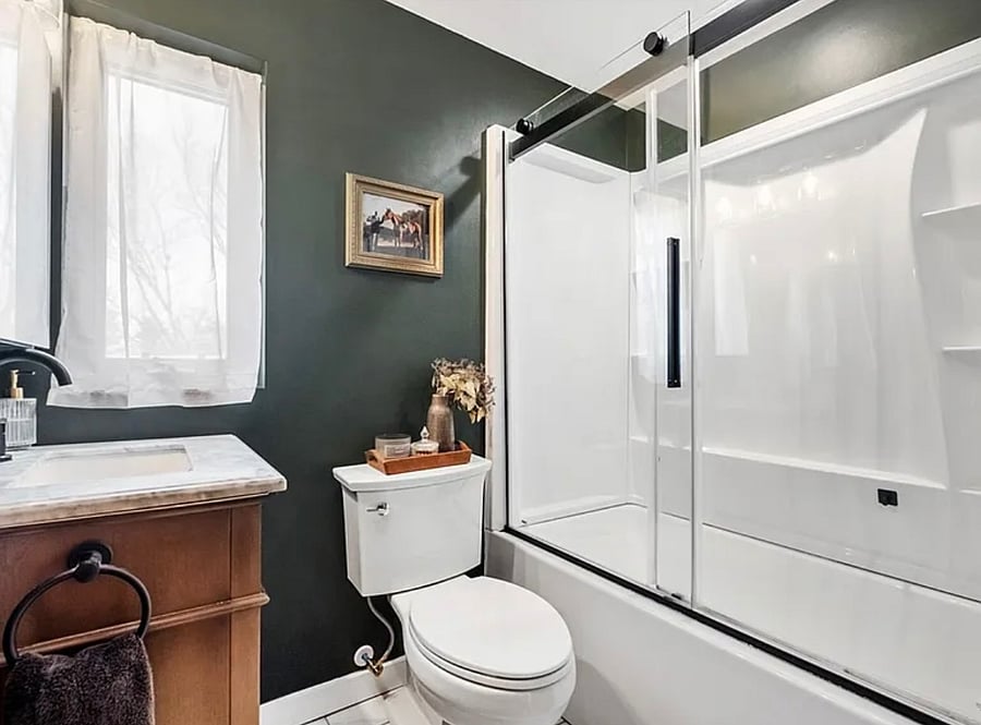 Shared full bath