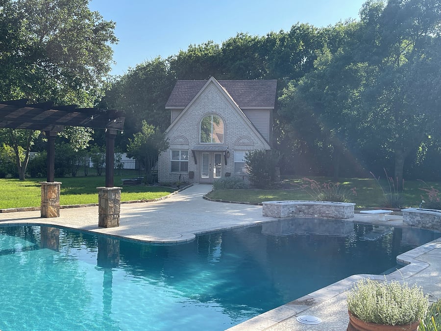 Pool & Cottage