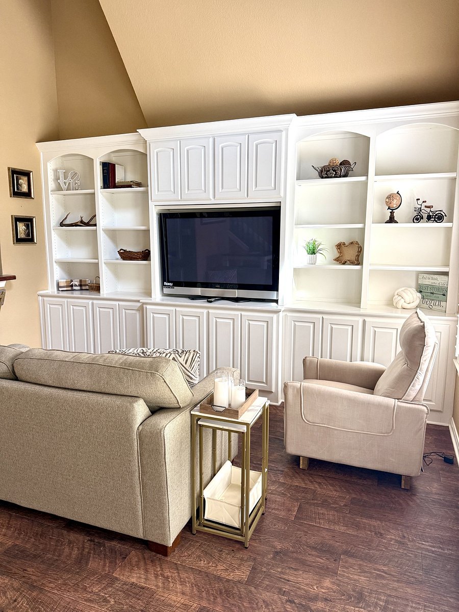 Built in Living Room shelving/storage