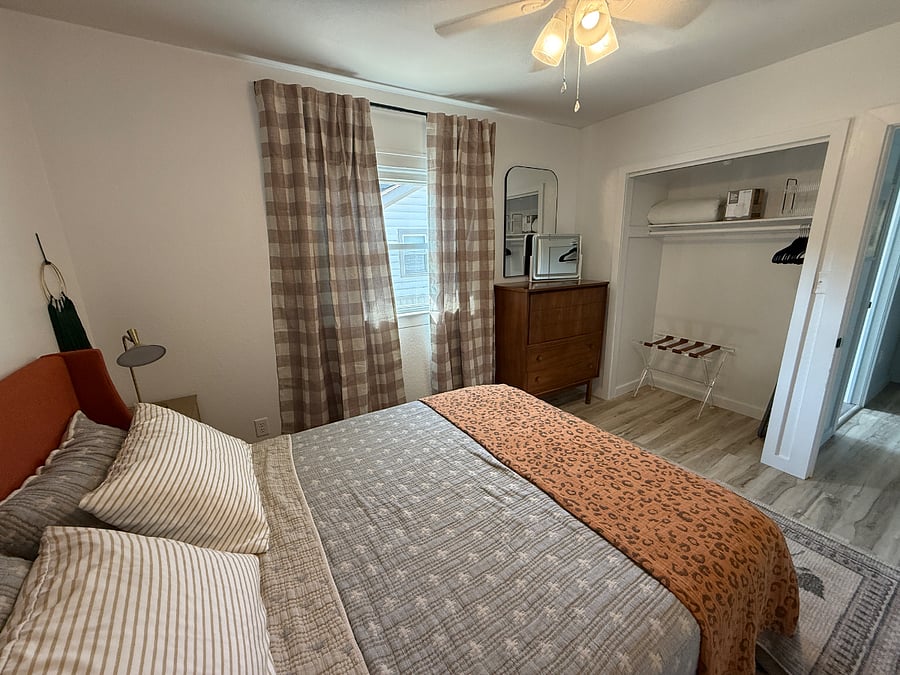 Furnished Finder property 906102_1 photo 9