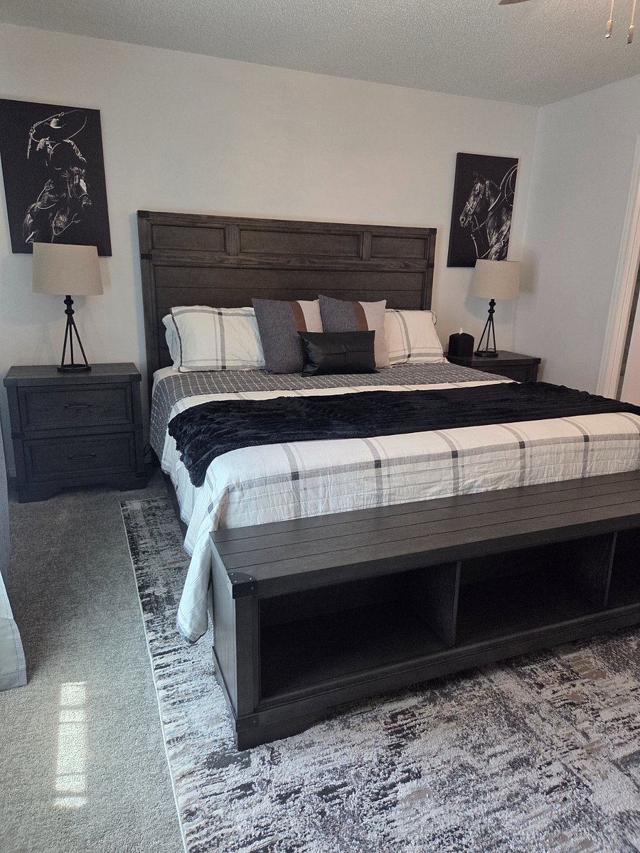 Master King Bedroom