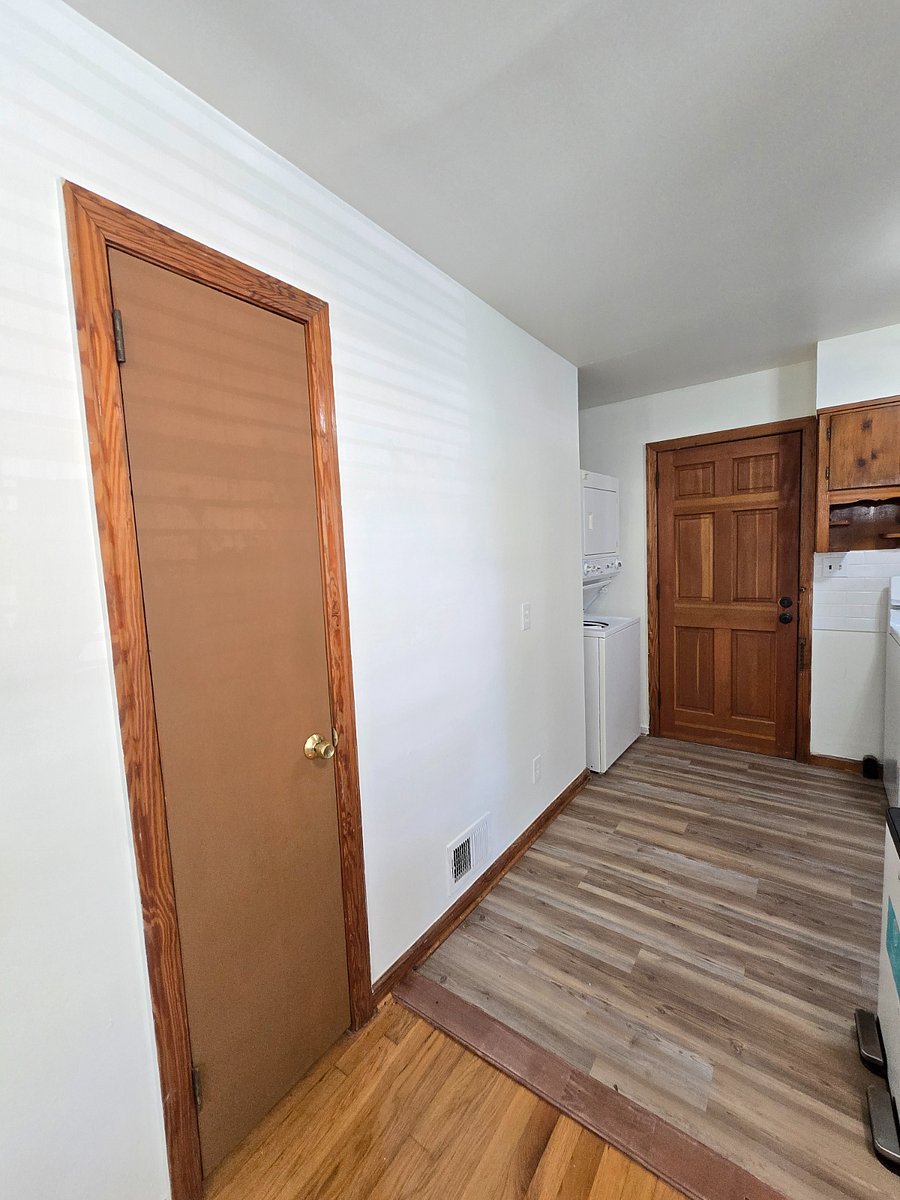 Washer/dryer nook
