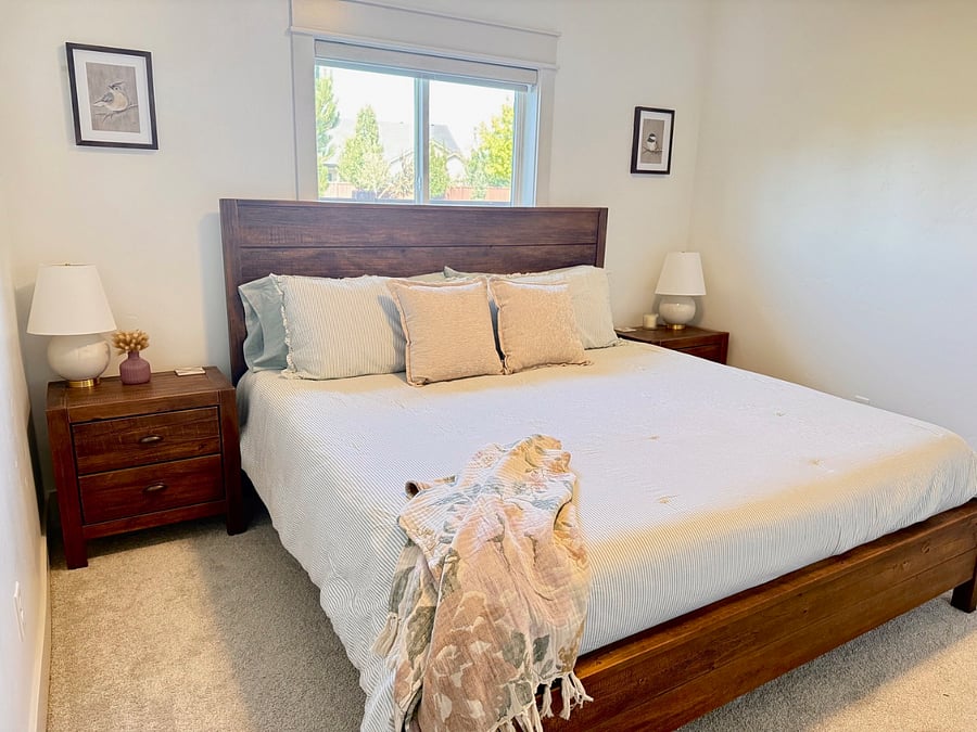 Bedroom #1 (King Size Bed)