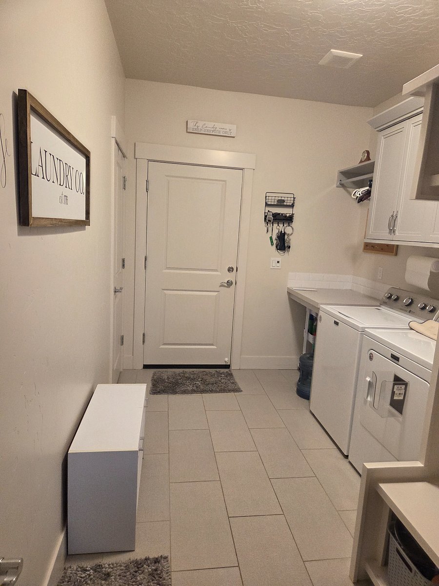 Laundry room 