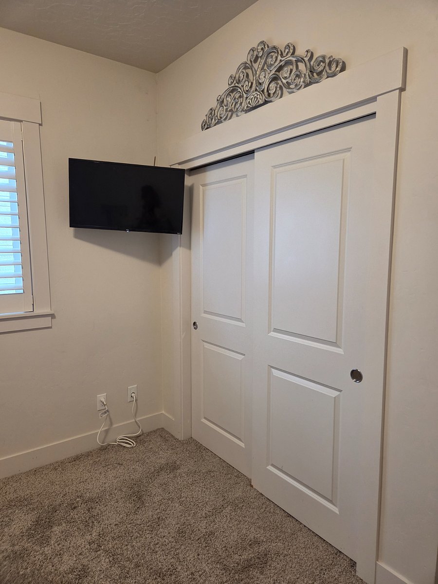 TV in bedroom 
