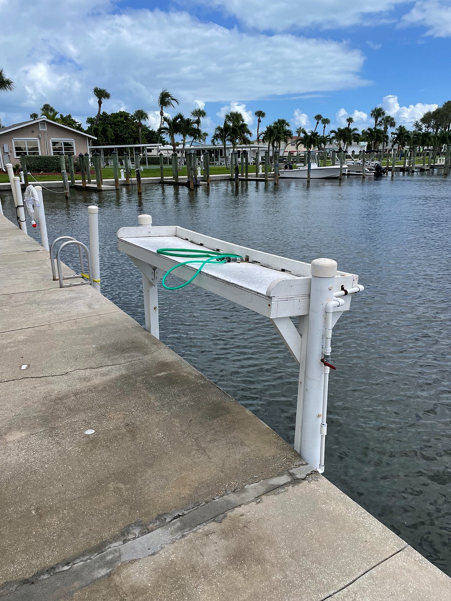 Marina Fish Cleaning Station