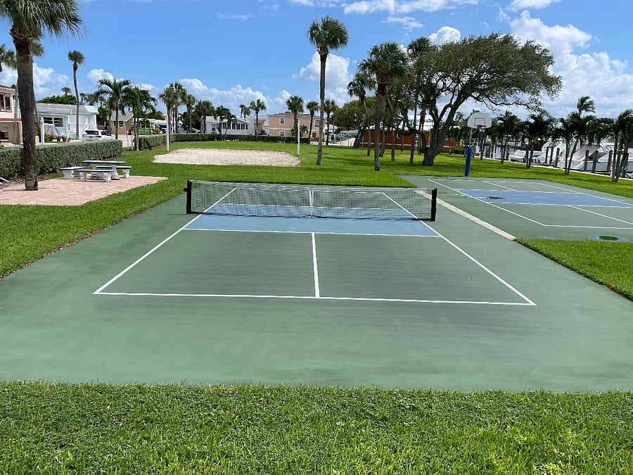 Clubhouse Pickleball/Tennis Court