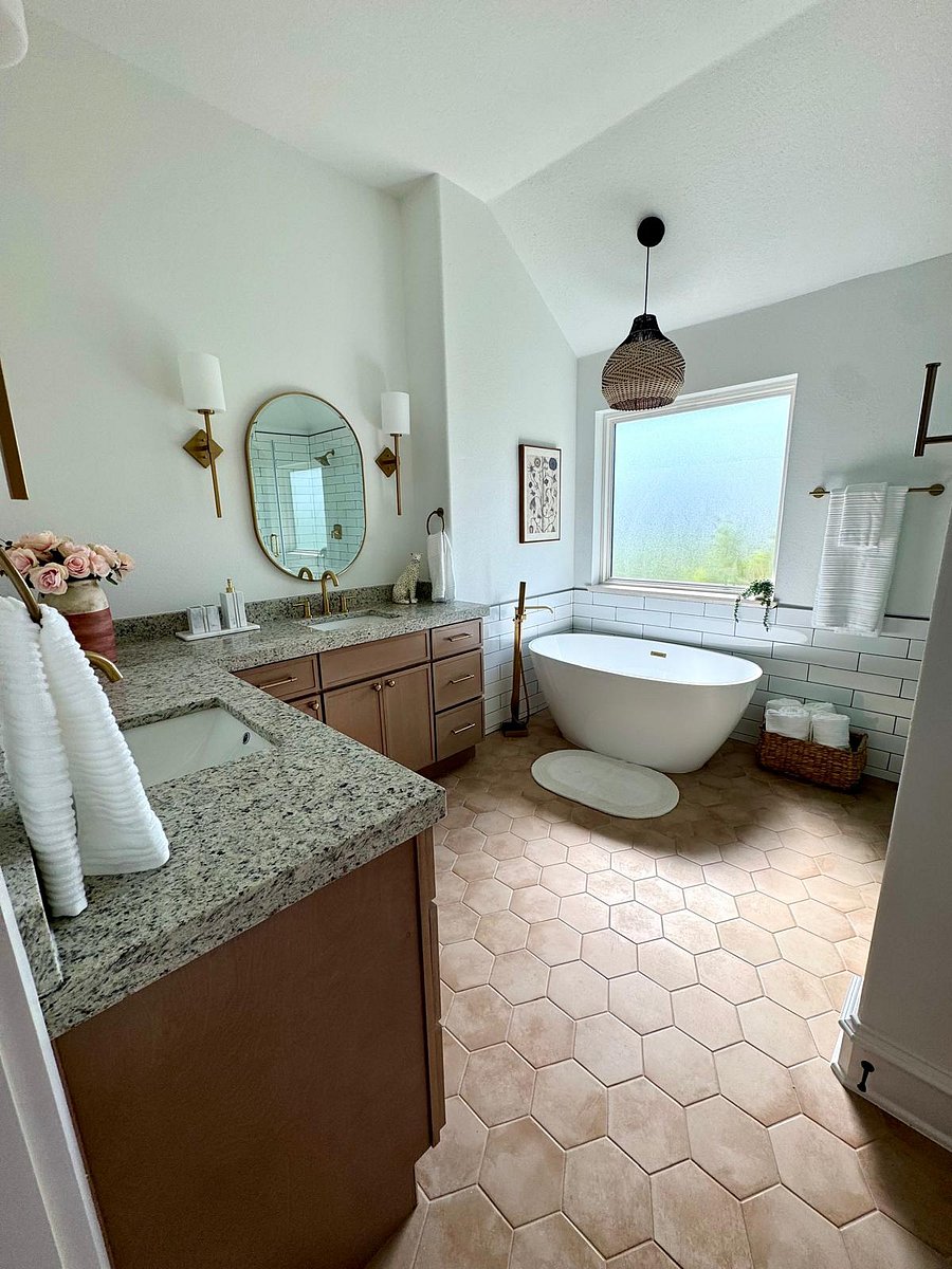 Master Bath