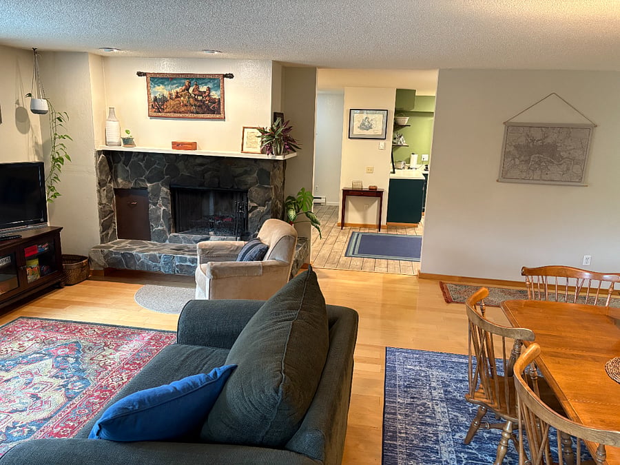 Main Living Areas: Living Room + Dining Room (1.0 zoom)