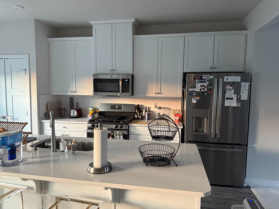 Full service Kitchen with space in the fridge and pantry just for you!