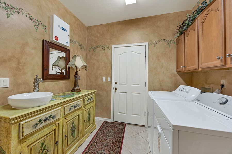 Furnished Finder property 906512_1 photo 17