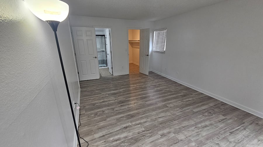 Primary suite