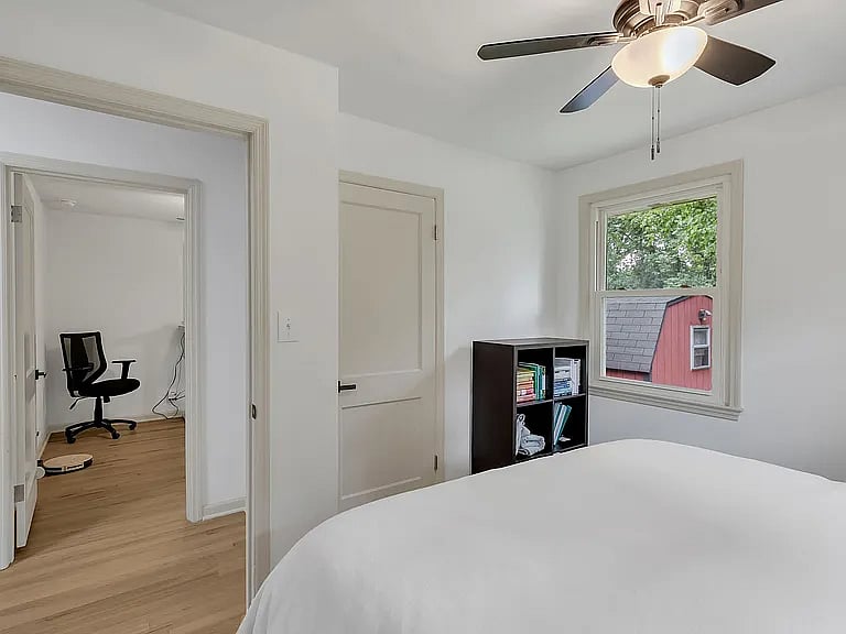2nd bedroom with King bed