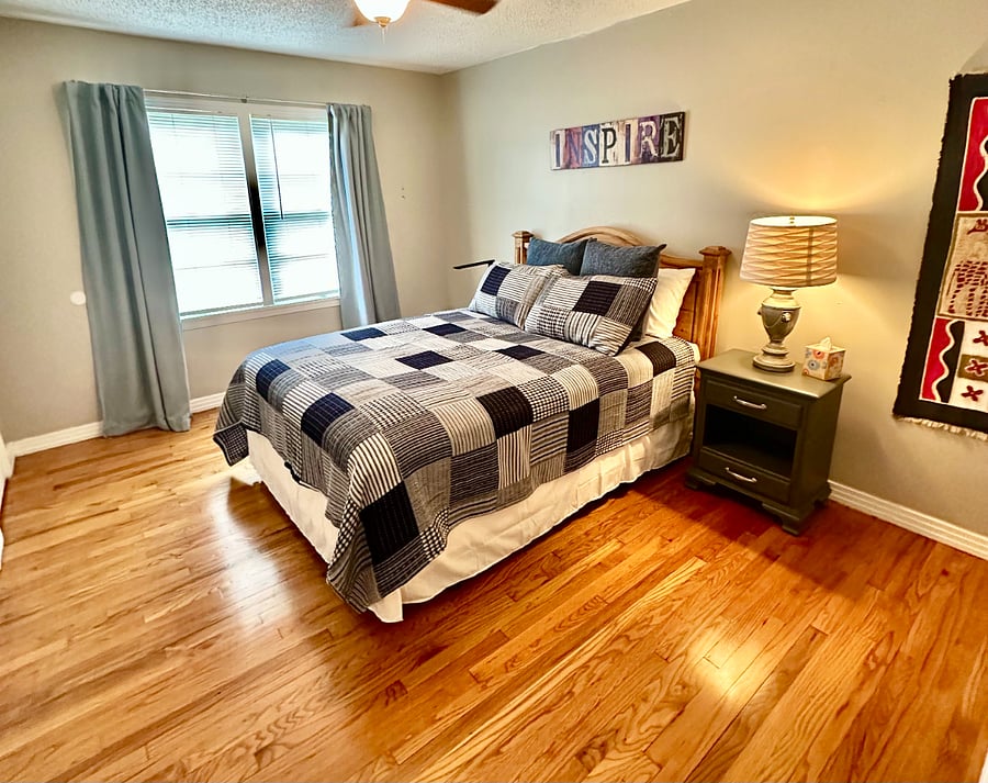 Bedroom 3 Queen Bed