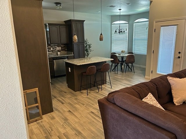Furnished Finder property 906602_1 photo 3