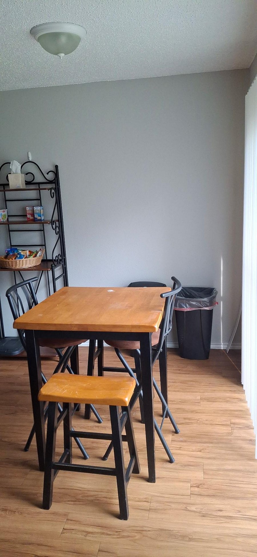 Furnished Finder property 906691_1 photo 8