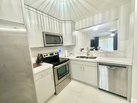 Furnished Finder property 906739_1 photo 11