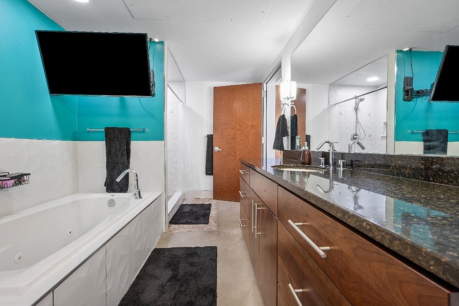 Large Bathroom