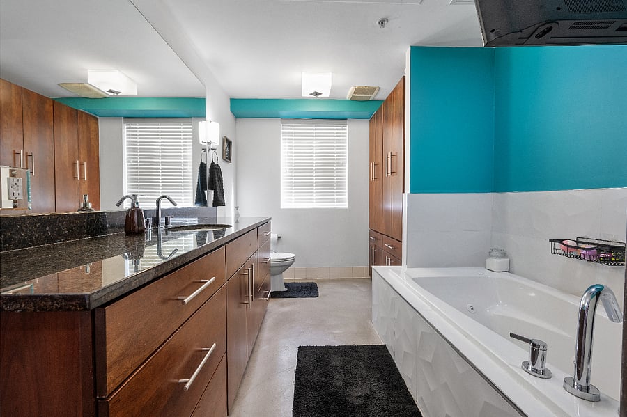 Large Bathroom with plenty of additional storage.