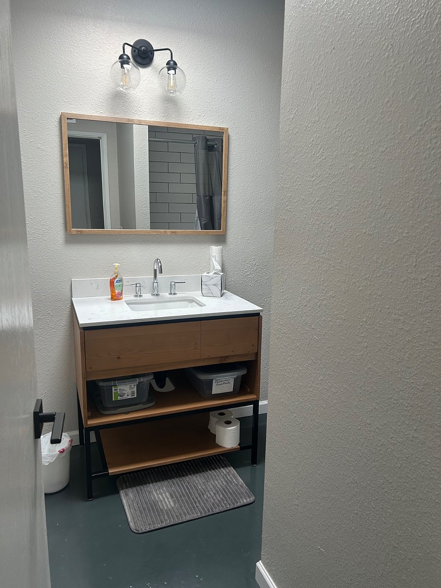 Second bathroom