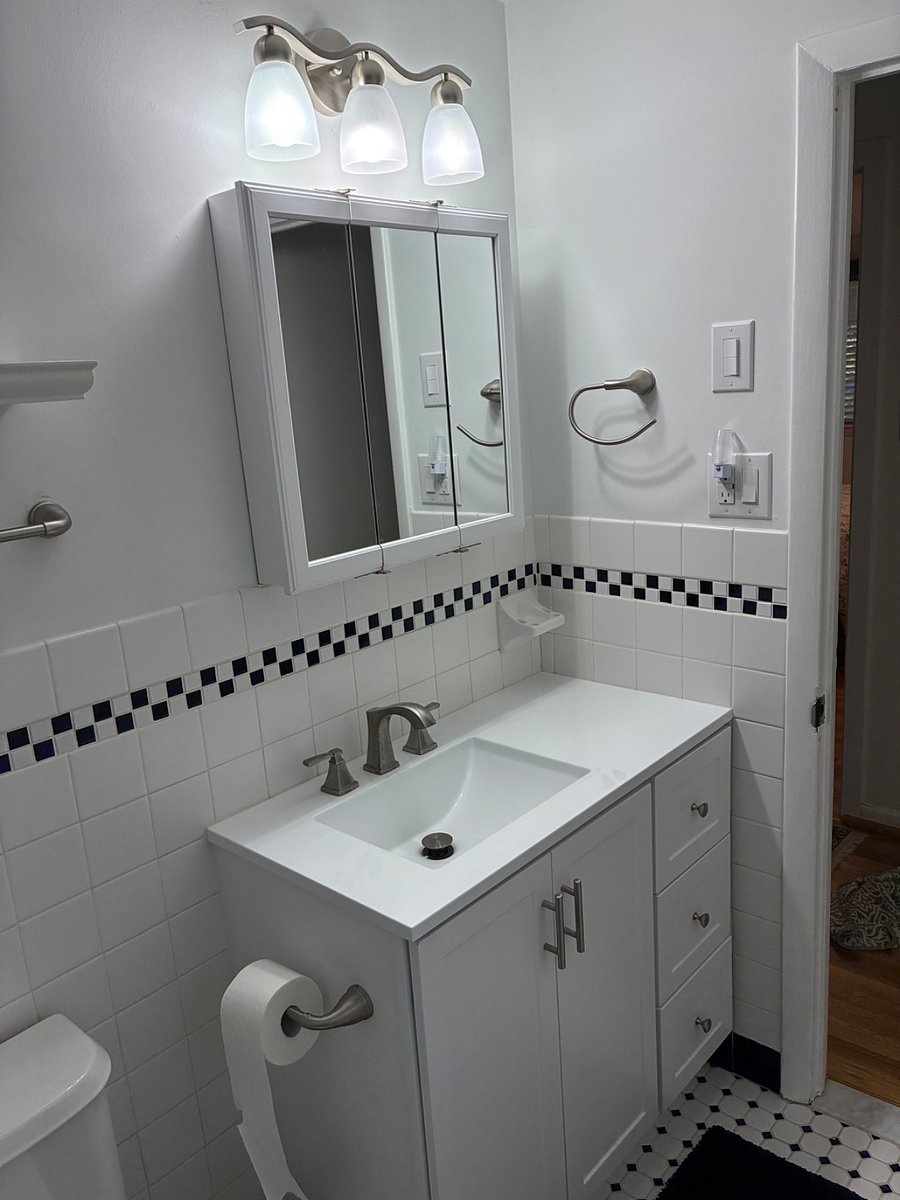 Private bath with storage