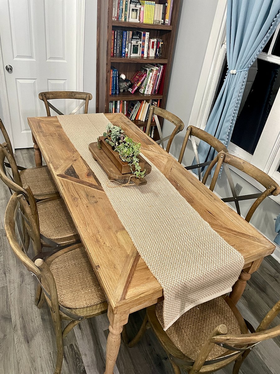 Dining Room Table 