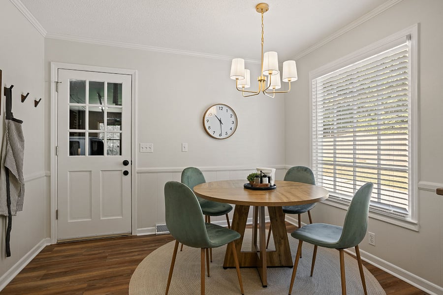 Breakfast Nook just off Kitchen