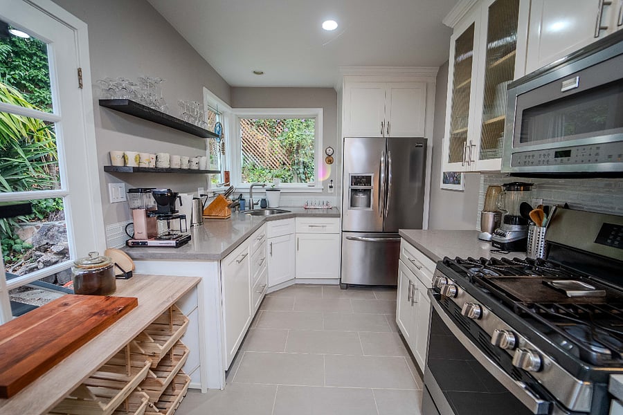 Fully equipped kitchen