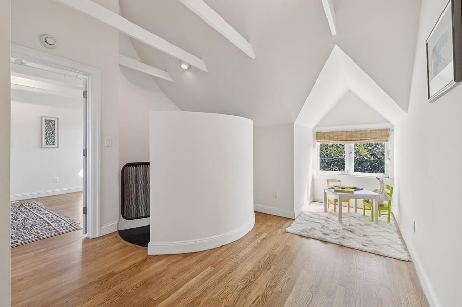 Top Floor Bonus Room