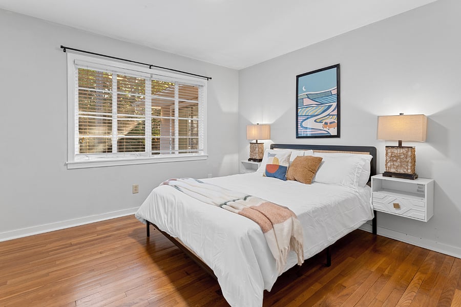 Queen Bed