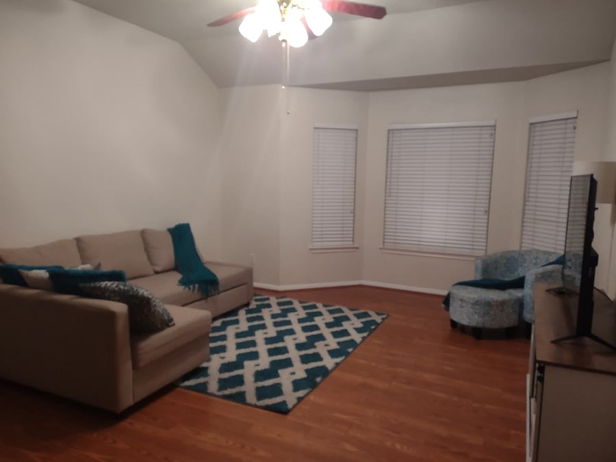 Upstairs Den/Gameroom with TV and comfy pull-out sofa