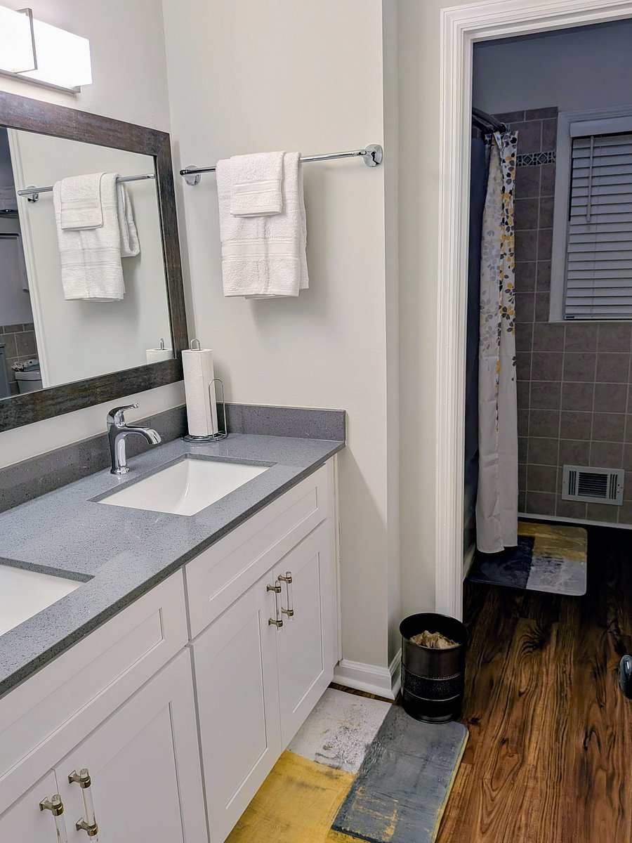 Master bathroom with Double sink-separate toilet
