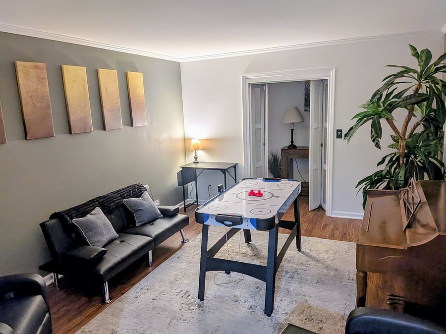 Entertainment room