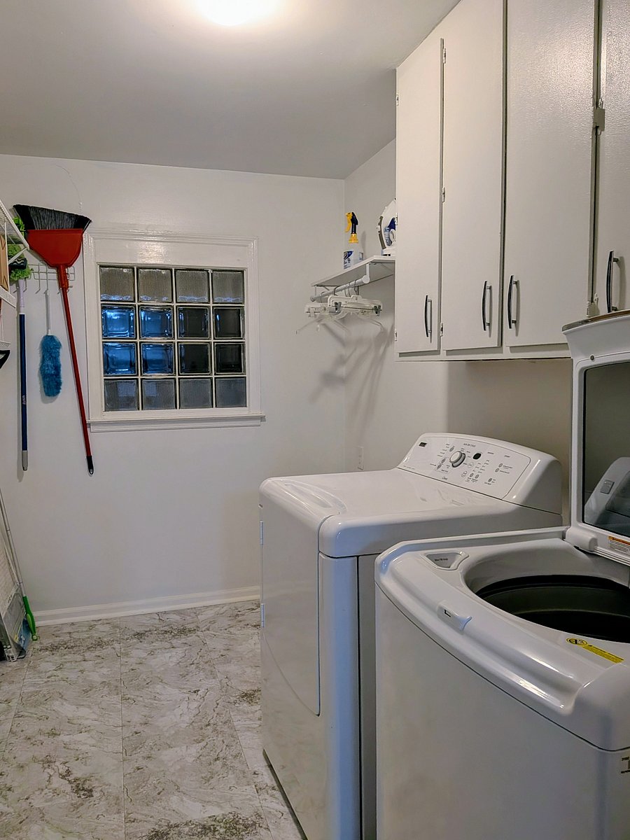 Full sized washer/dryer