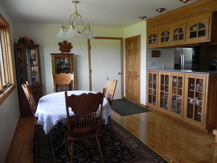 Dining room
