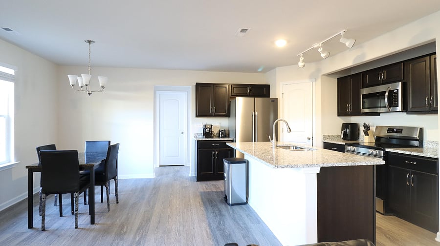 Kitchen & Dining Room