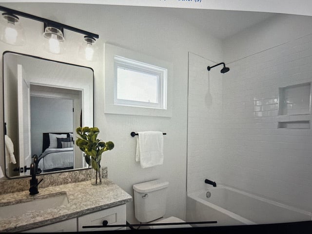 Secondary Bedroom - Bathroom